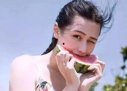 娱乐吃瓜头像女生,揭秘娱乐圈美女吃瓜头像背后的故事